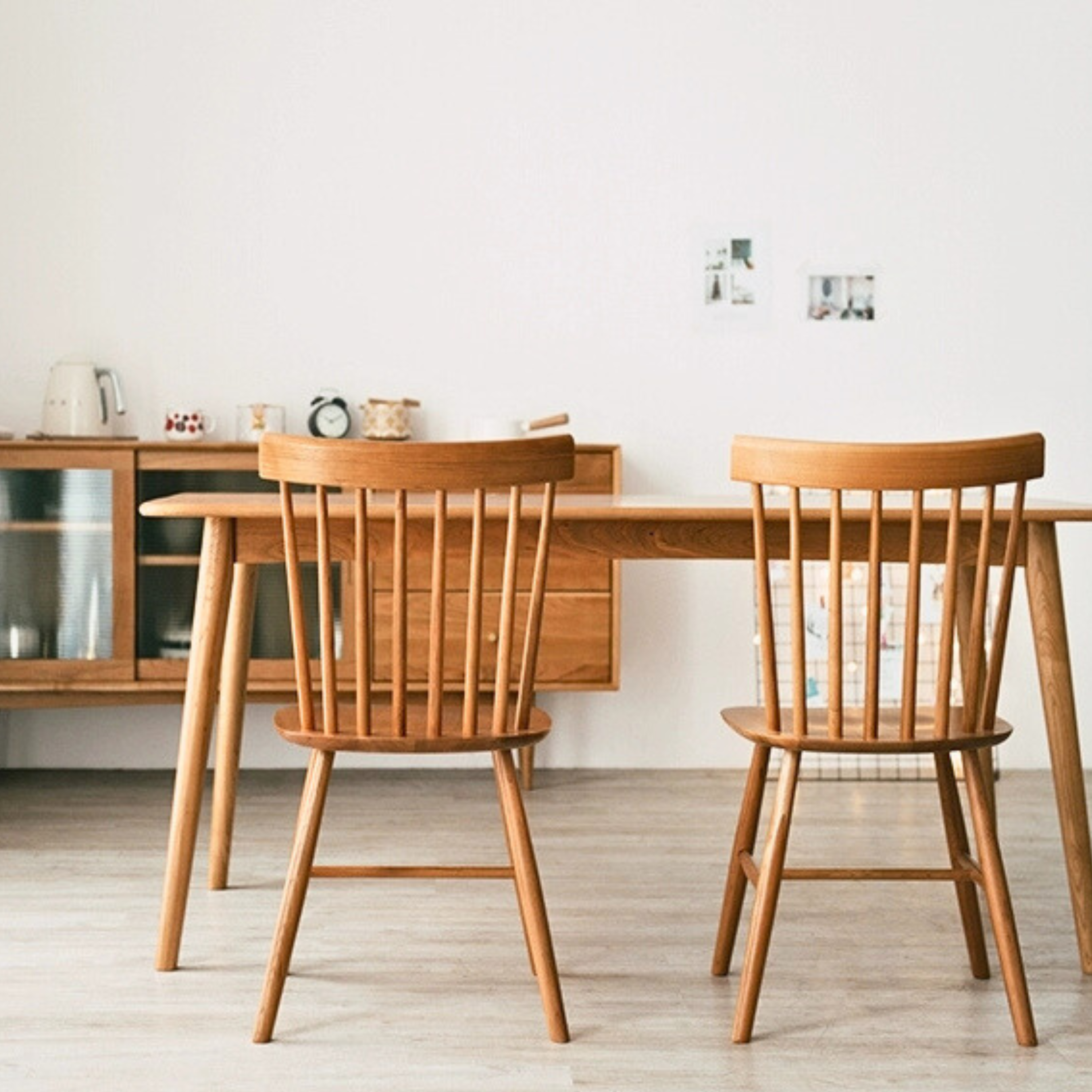 Modern Ashwood Dining Table - Minimalist Design for Contemporary Spaces Luxury Wood Tables