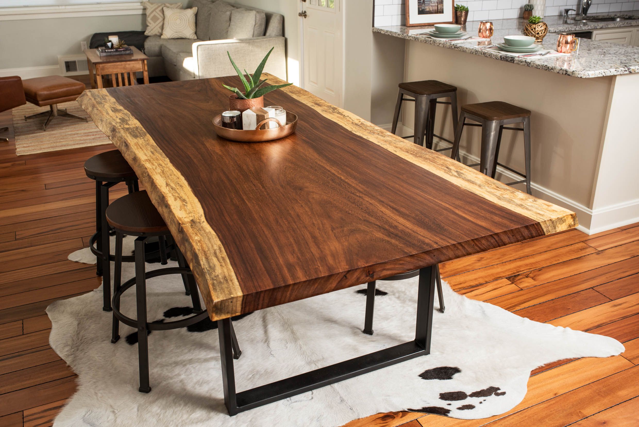 12ft -16 ft Long Conference Room Live edge Acacia Wood Dining Table With Black U -Shaped Legs Luxury Wood Tables